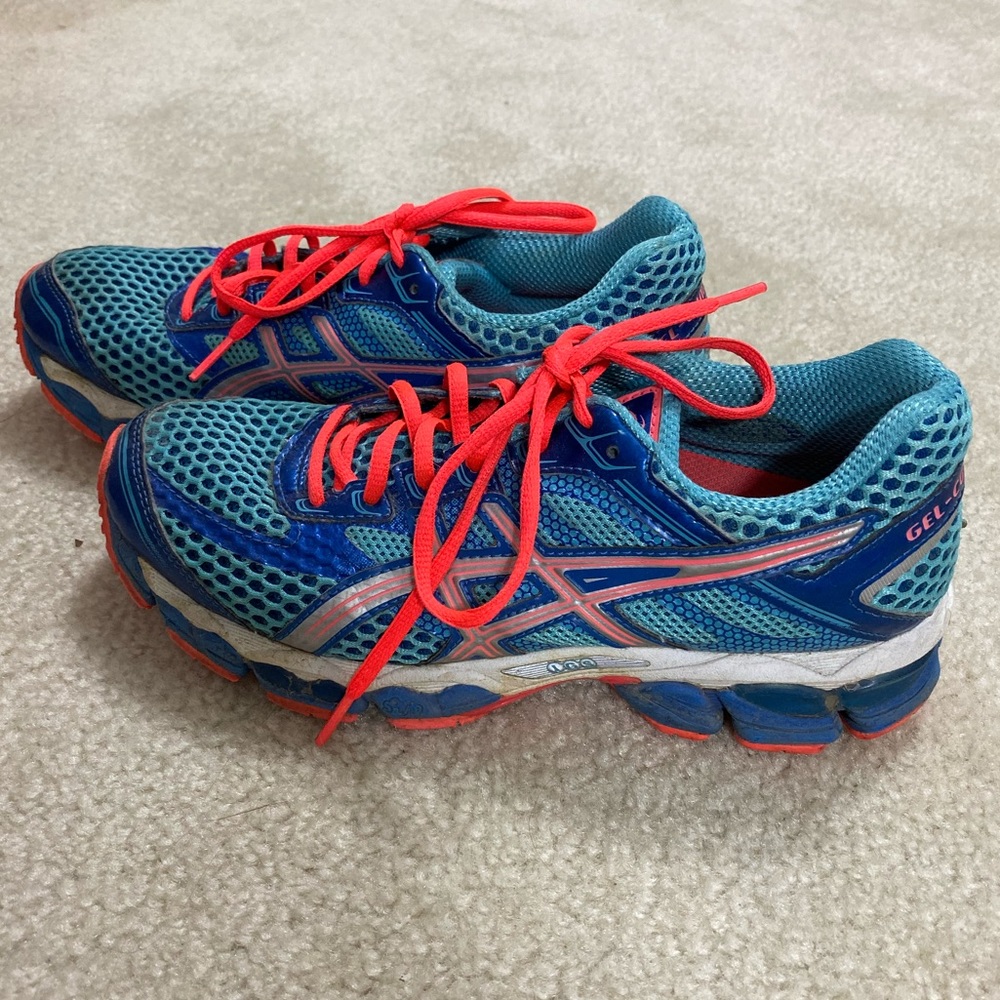 ASICS tennis shoe